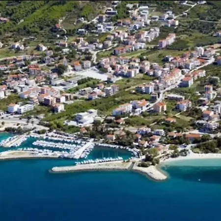 Apartman D&l Podstrana